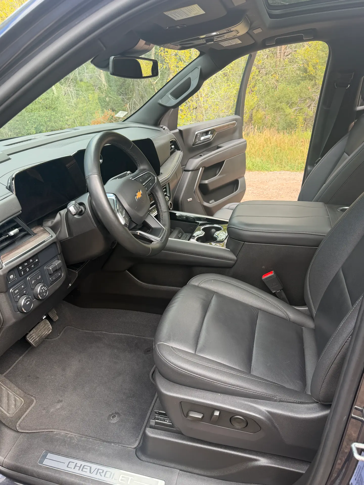 Front cabin of the Chevrolet Suburban